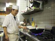 串八珍 靖国店アルバイト写真