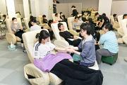 ラフィネ アピタ西大和店のアルバイト写真1