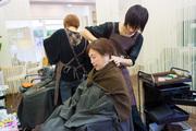 ヘアカラーズサンエー喜友名店のアルバイト写真2