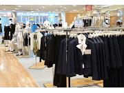洋服の青山 川越店のアルバイト求人写真1