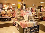 マザウェイズ 江坂店アルバイト写真
