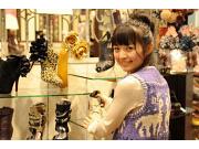 ABC-MART横浜モアーズ店のアルバイト求人写真1