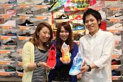ABC-MARTグランデュオ立川店の写真2