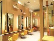 イレブンカット(アピタ西大和店)正社員スタイリストのアルバイト写真2