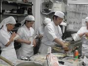 楽釜製麺所 お茶の水駅前直売店のアルバイト求人写真2