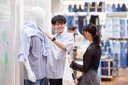 ユニクロ 新宿西口店の写真1