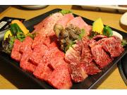 炭火焼肉 赤牛のアルバイト求人写真2