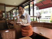 ロイヤルホスト桂店(主婦(夫)向け)のアルバイト写真2