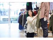 ユニクロ 横浜伊勢佐木モール店のアルバイト求人写真2
