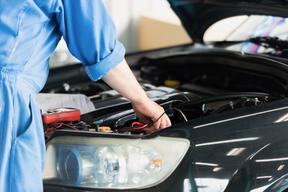 株式会社MRS(自動車板金工採用)のアルバイト写真
