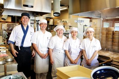 丸亀製麺 昭島モリタウン店[110044]の求人画像
