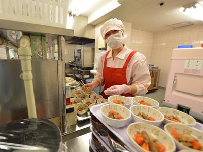 吹田市春日 介護福祉施設内の厨房 株式会社ナリコマエンタープライズ 0347のバイト求人情報 X000033905 シフトワークス