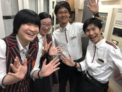 先輩がマンツーマンで教えてくれるよ☆