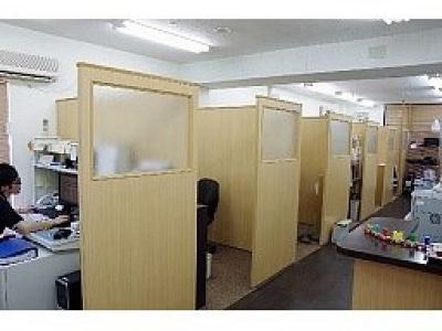 集中して作業できる環境を整えています。