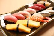 新鮮な直送食材を技と技術で演出します。