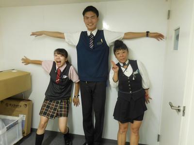 明るい仲間たちと一緒にバイトしませんか?
