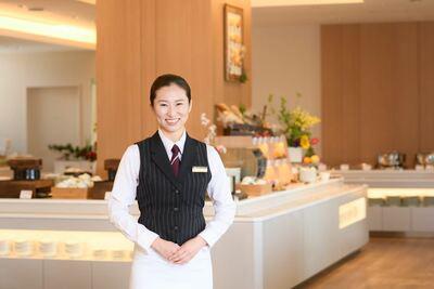 アールエヌティーホテルズ株式会社 リッチモンドホテル那覇久茂地/料飲の求人画像