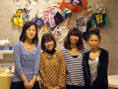 ♪ 店内には、かわいいアイテムがズラリ !!