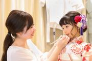 メイクが好き、着物が好きな方に向いているお仕事です