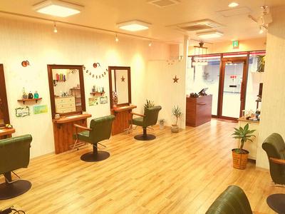 駅前の店舗でアクセス便利♪ショッピングも楽しめます