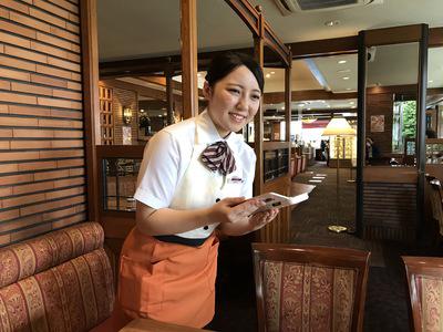 ロイヤルホスト三篠店 学生向け のバイト求人情報 X シフトワークス