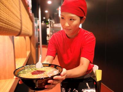 福岡・東京で話題の天然とんこつラーメンの専門店!