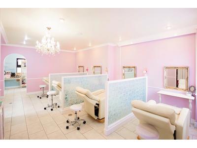 Madam Lashのアルバイト バイト求人情報 マッハバイトでアルバイト探し